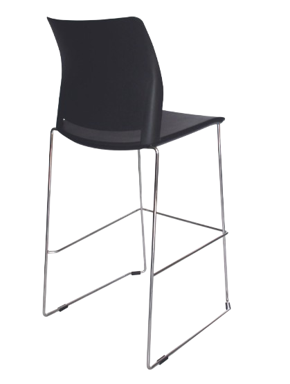 Detalle del respaldo negro con marco cromado